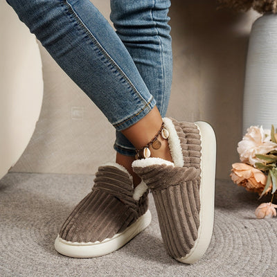 Lola™ | Chaussons en laine douce