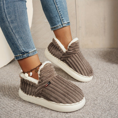 Lola™ | Chaussons en laine douce